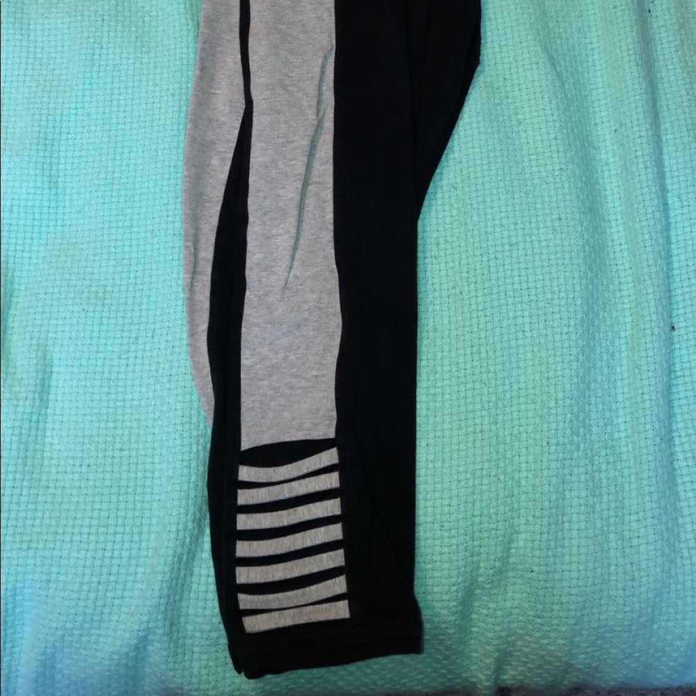 Pink Victoria’s Secret leggings